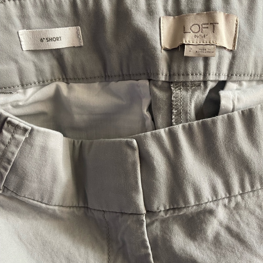LOFT Light Gray Women's Shorts - Picture 2 of 3